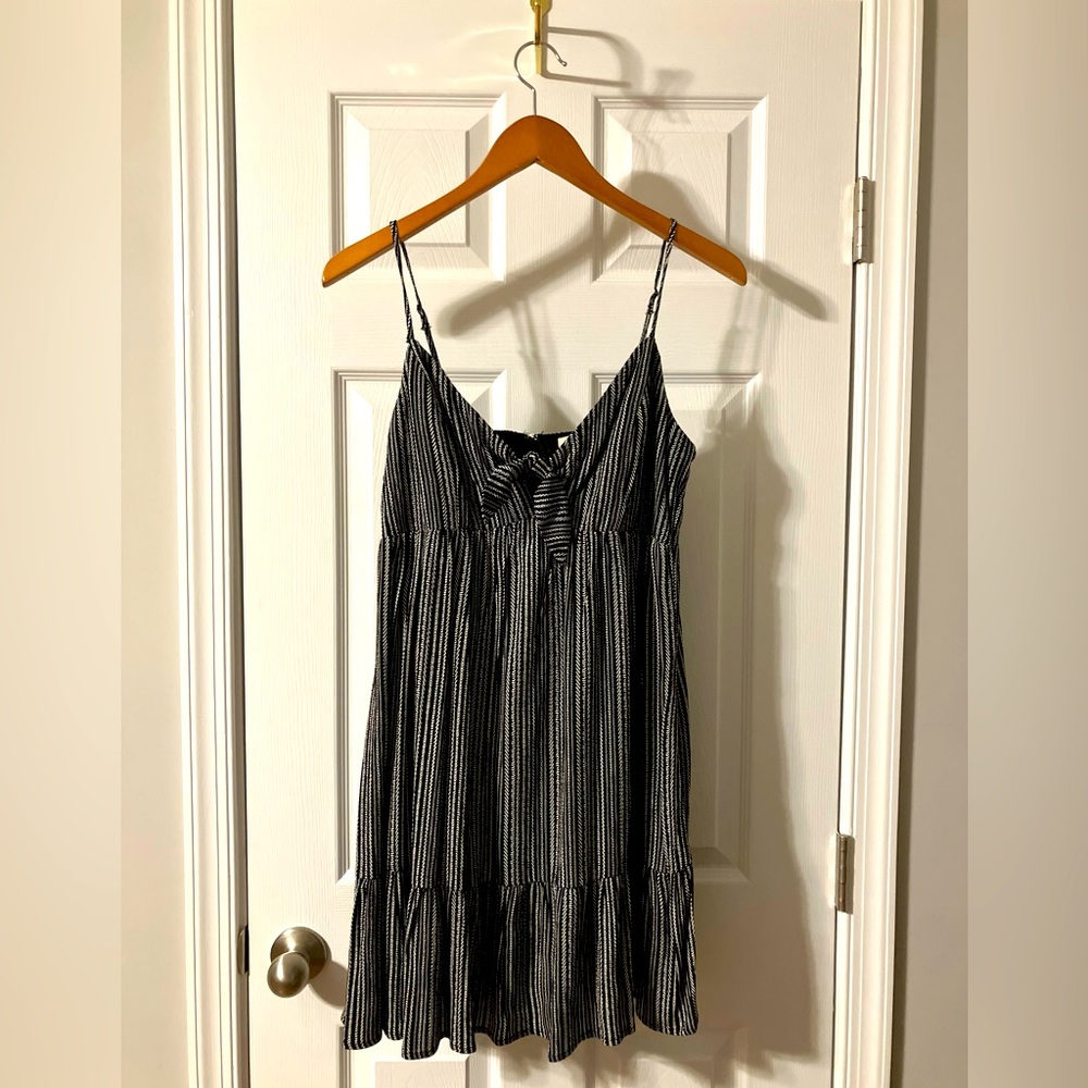FRANCESCA’S Mi Ami Black and White Spaghetti Strap Dress, Size Large